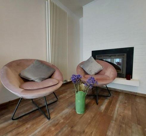 Vikarti Stay, A Lovely House With Incredible View Динант Екстериор снимка