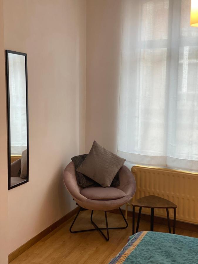Vikarti Stay, A Lovely House With Incredible View Динант Екстериор снимка